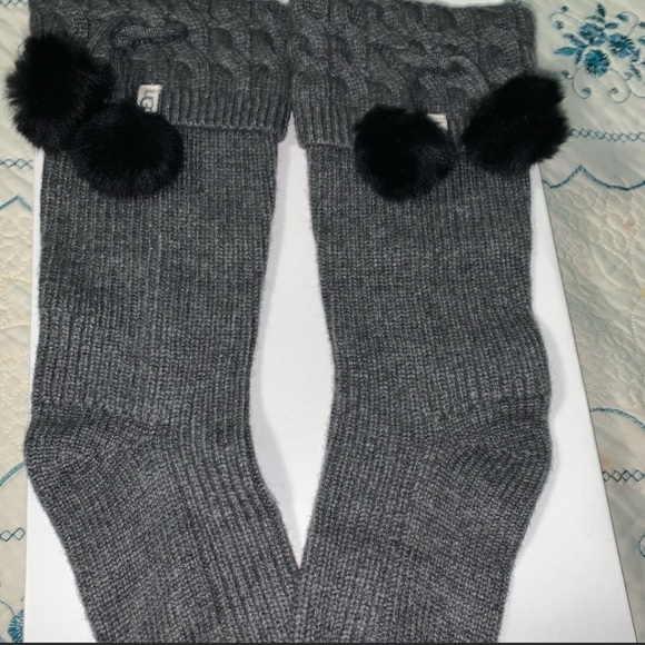 LAST PAIR OF UGG RAIN BOOT SOCKS - Picture 2 of 3